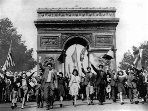  “Years of Anger: A History of France Since 1945” – Unraveling Threads of Post-War Turbulence and Political Transformation